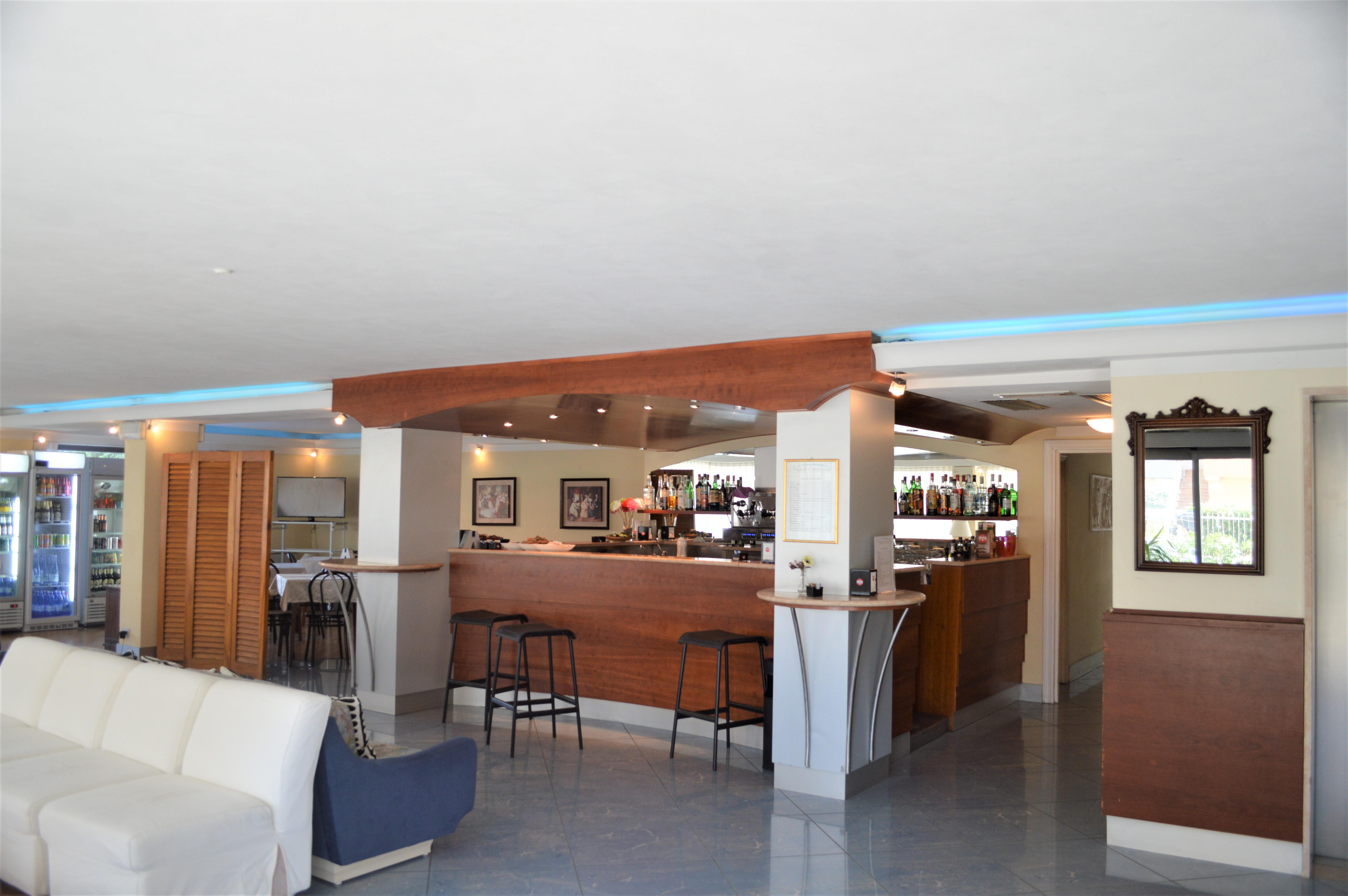 Hotel Orizzonti Римини Екстериор снимка