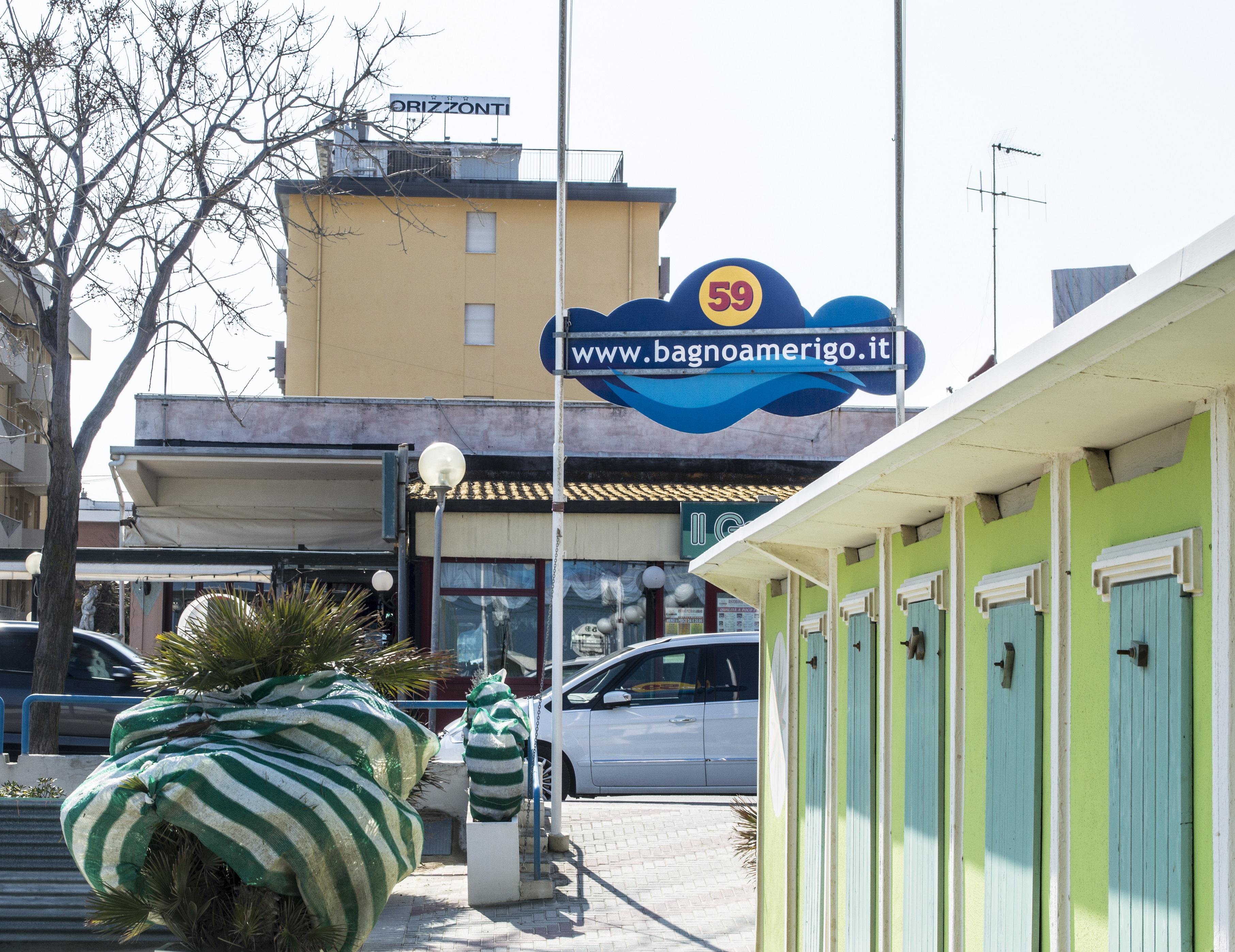 Hotel Orizzonti Римини Екстериор снимка