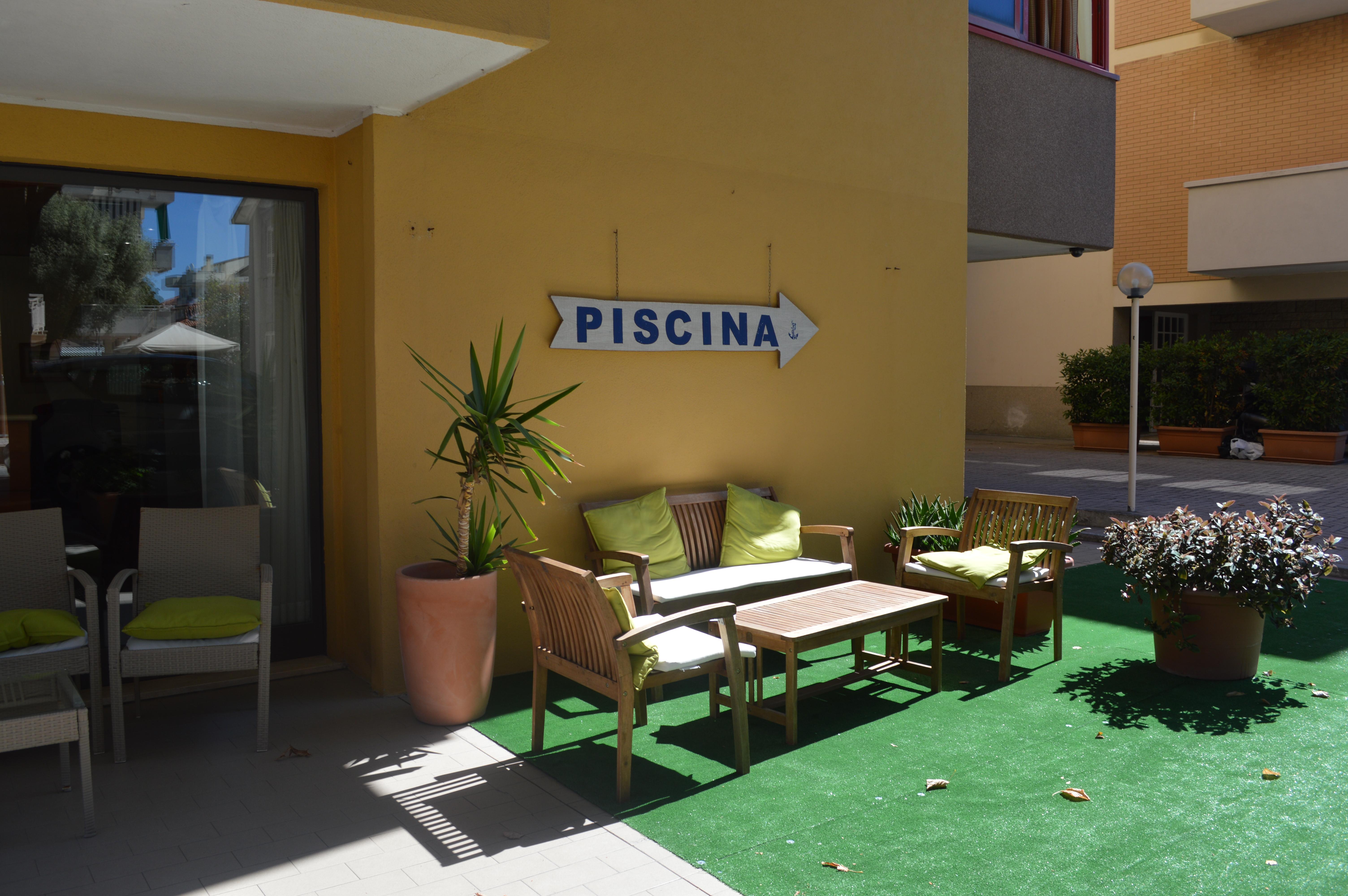 Hotel Orizzonti Римини Екстериор снимка